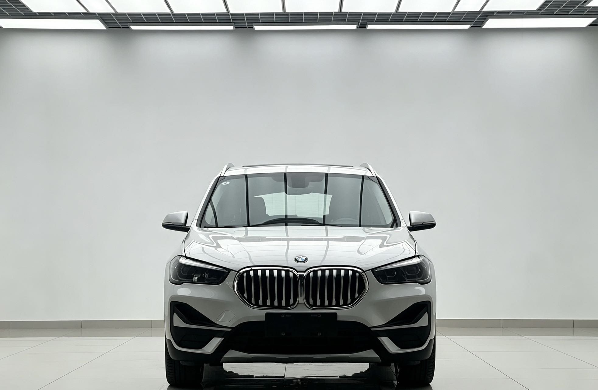 BMW X1 2022 #2 BMW X1 2022 صورة سيارة #2