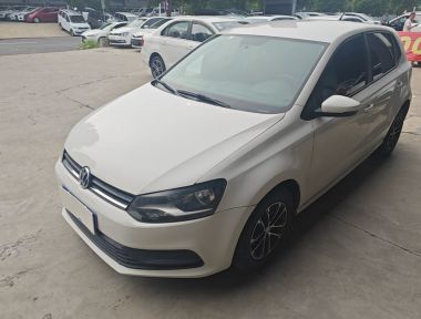 Volkswagen Polo 2017 car image 