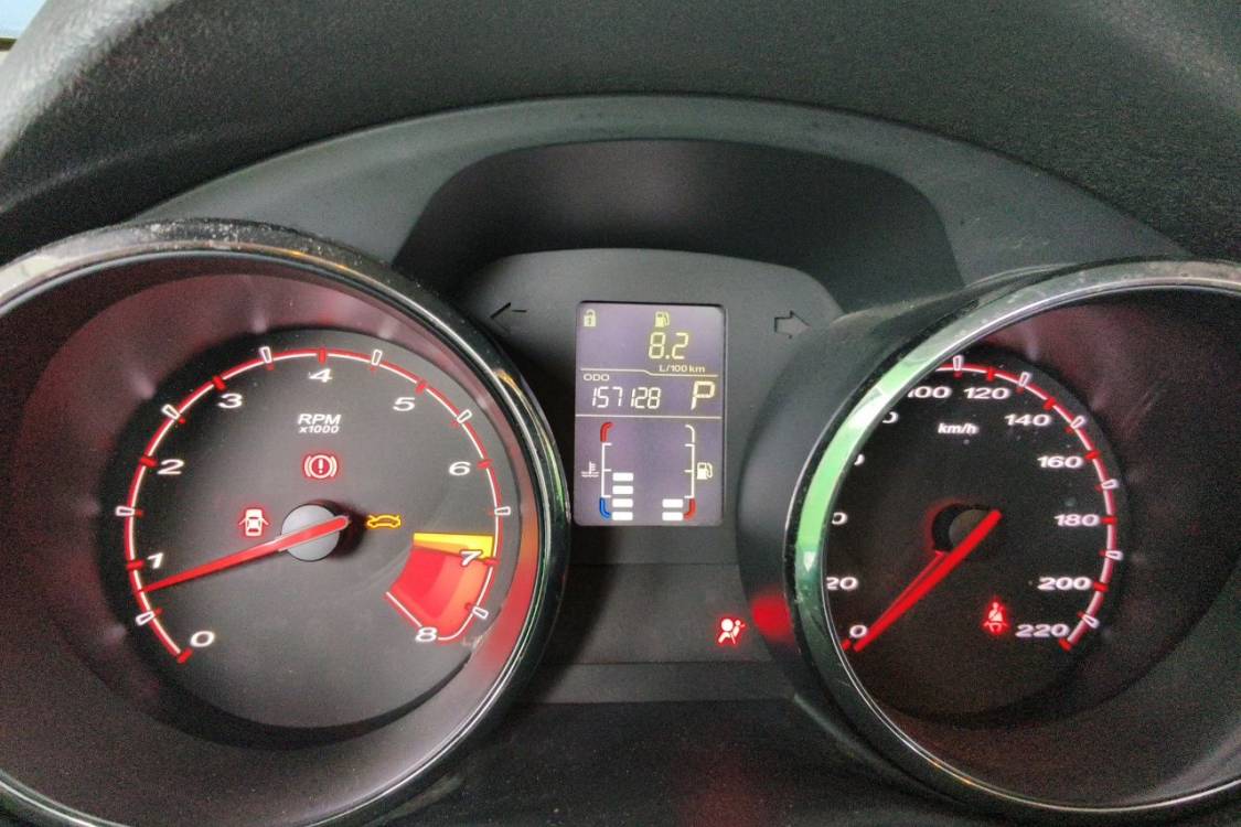 MG 5 2014 car image #25