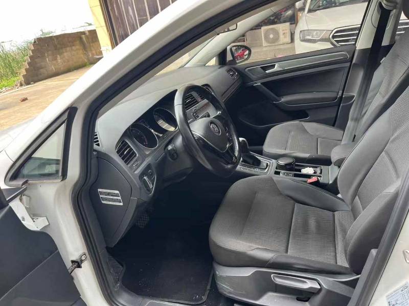 Volkswagen Golf 2016 car image #6