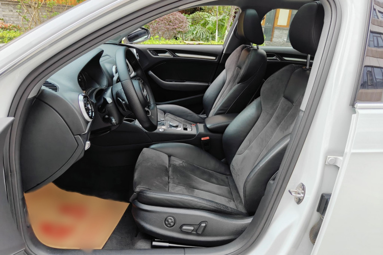 Audi A3 2017 car image #20