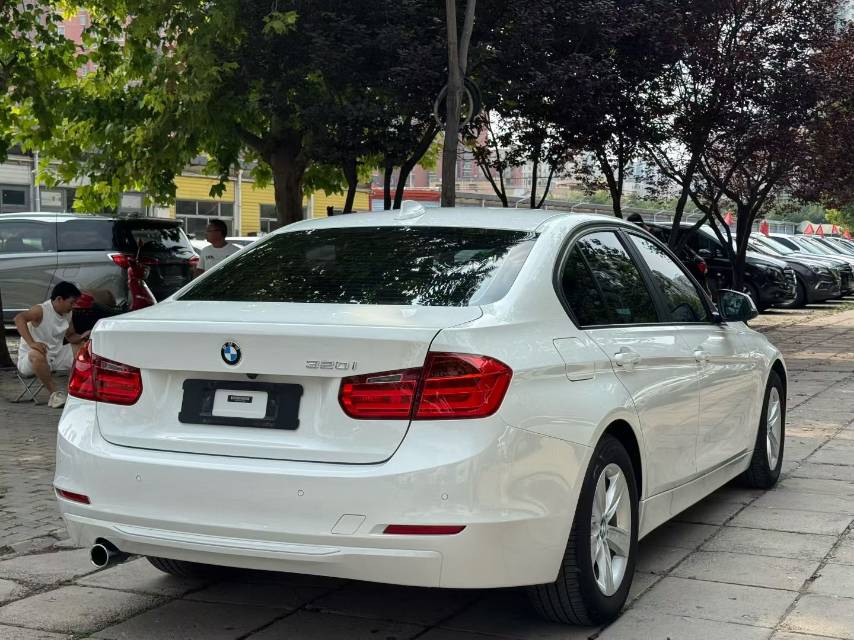 BMW 3 Series 2013 #4 BMW 3 Series 2013 car image #4