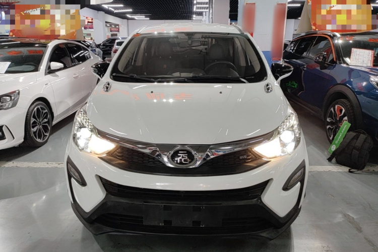 BYD Yuan 2018 car image #3