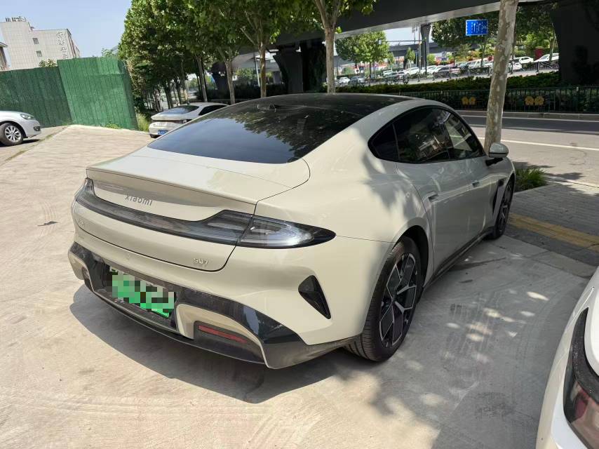 MI SU7 2025 car image #4