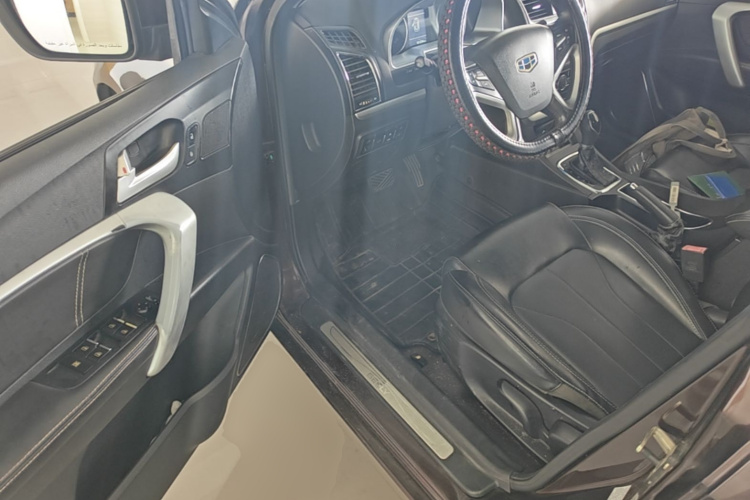 GEELY Emgrand 2016 car image #16