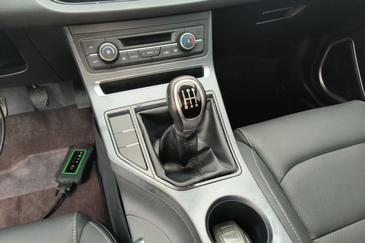 GEELY Emgrand 2020 #14 GEELY Emgrand 2020 изображение автомобиля #14