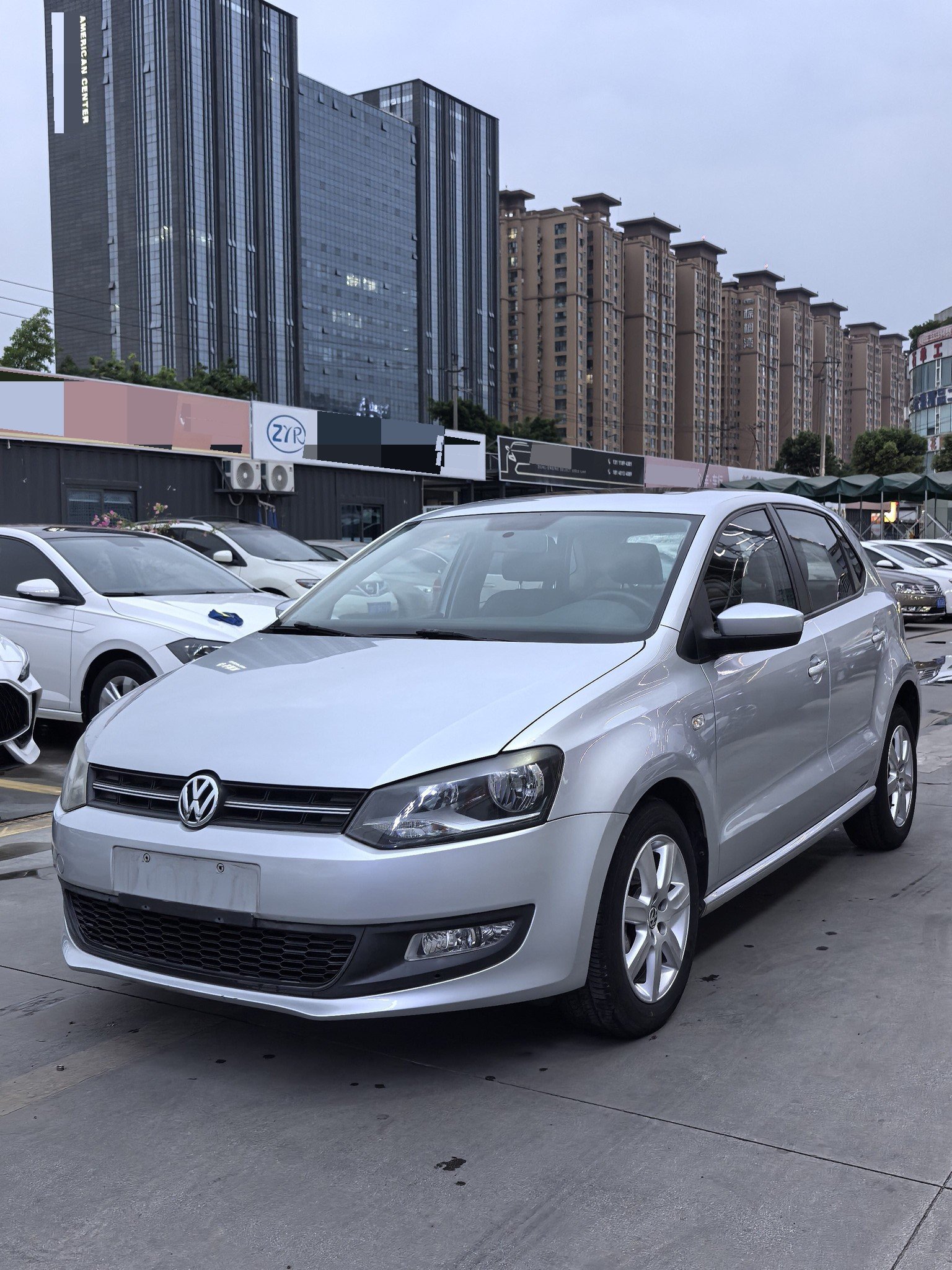 Volkswagen Polo 2013 Volkswagen Polo 2013 car image