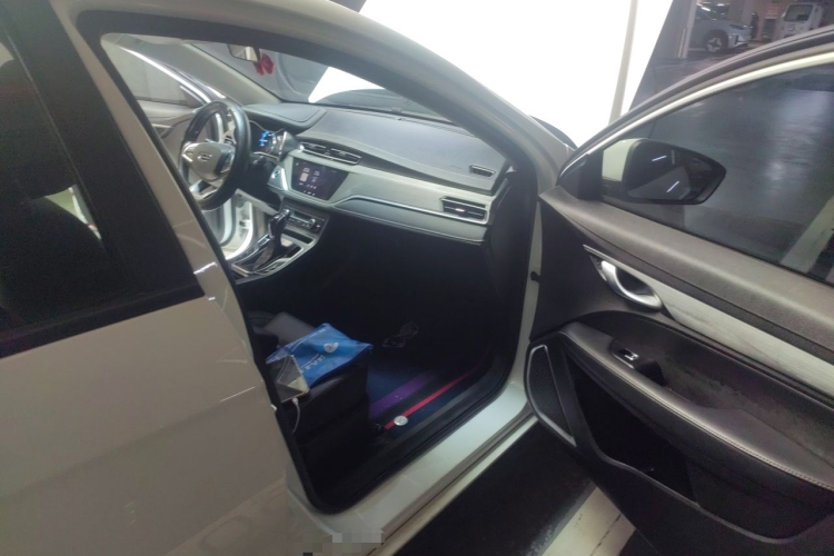 GEELY Emgrand 2020 car image #21