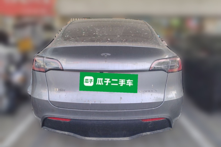 Tesla Model Y 2024 car image #4