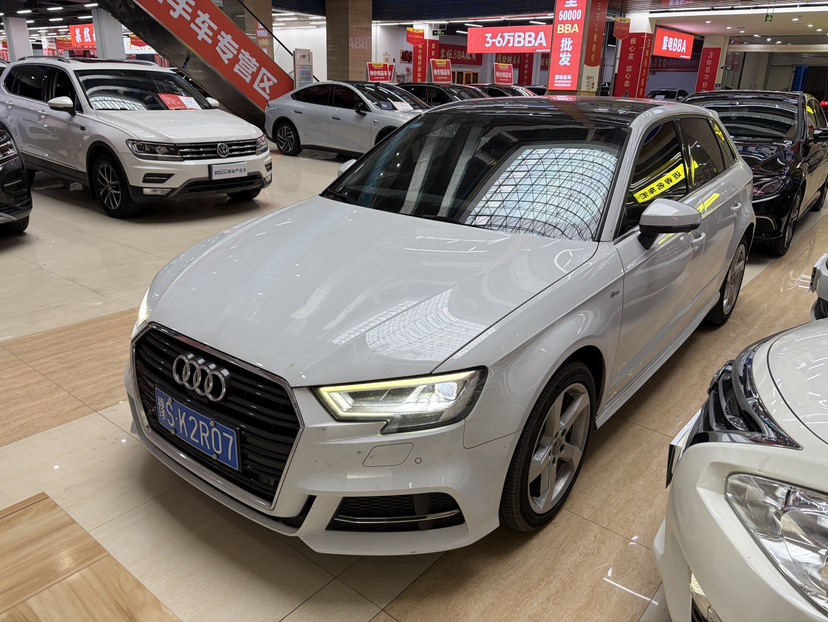 Audi A3 2019 Audi A3 2019 صورة سيارة