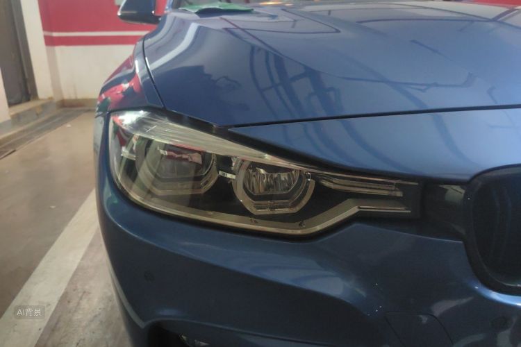 BMW 3 Series 2018 car image #8