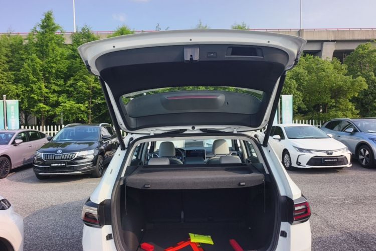 Volkswagen Tharu 2024 car image #19