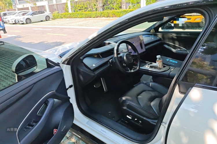 MI SU7 2024 car image #18