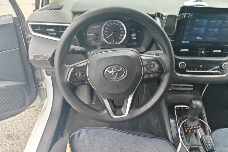 Toyota Corolla 2021 car image #12