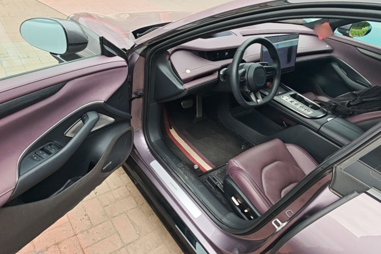 MI SU7 2025 immagine di auto #16