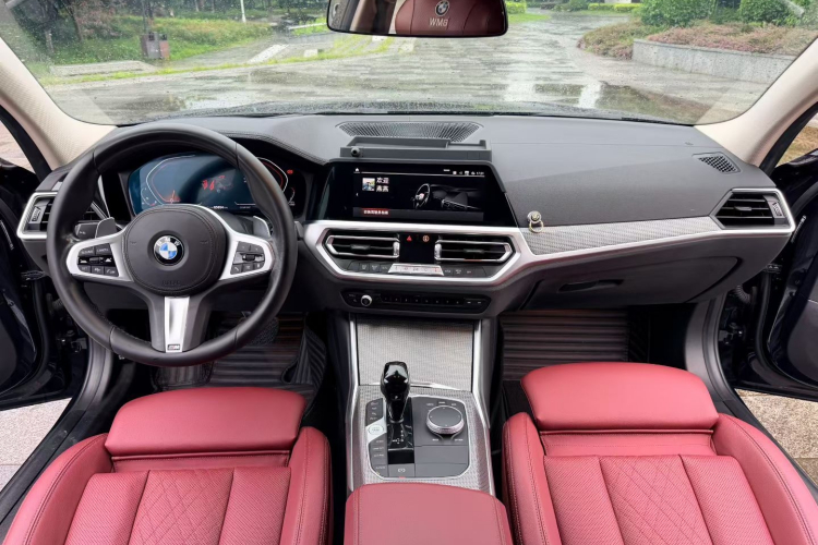 BMW 3 Series 2022 car image #13