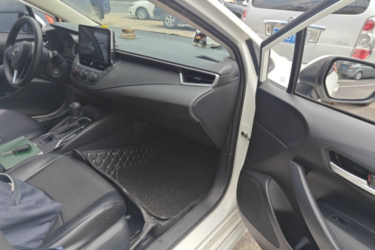 Toyota Corolla 2019 #21 Toyota Corolla 2019 car image #21