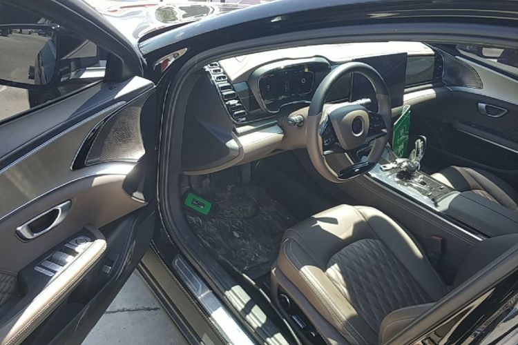 BYD Han 2023 car image #16