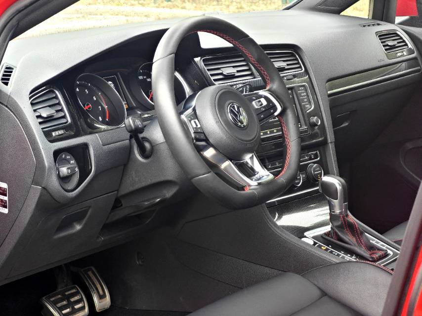 Volkswagen GolfGTI 2016 car image #8