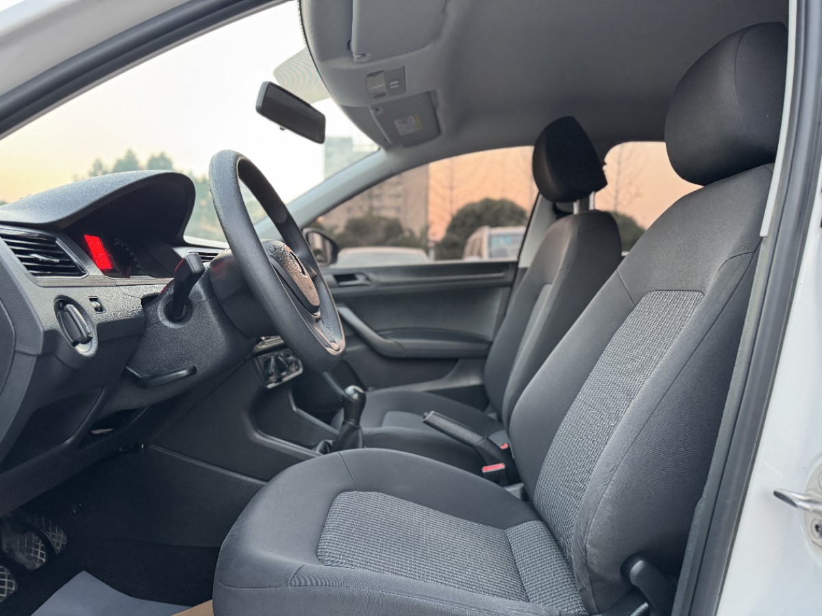 Volkswagen Santana 2020 car image #9