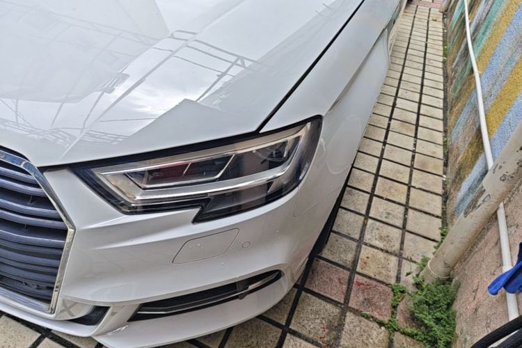 Audi A3 2018 immagine di auto #23