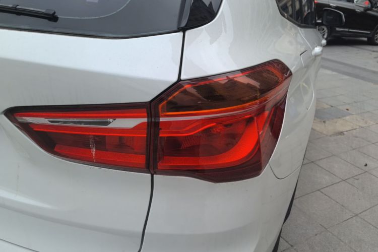 BMW X1 2017 #8 BMW X1 2017 car image #8