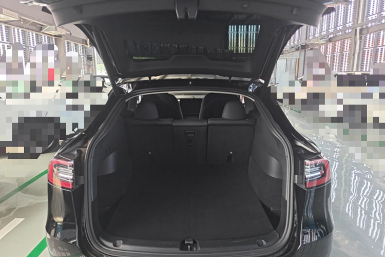 Tesla Model Y 2022 #19 Tesla Model Y 2022 car image #19