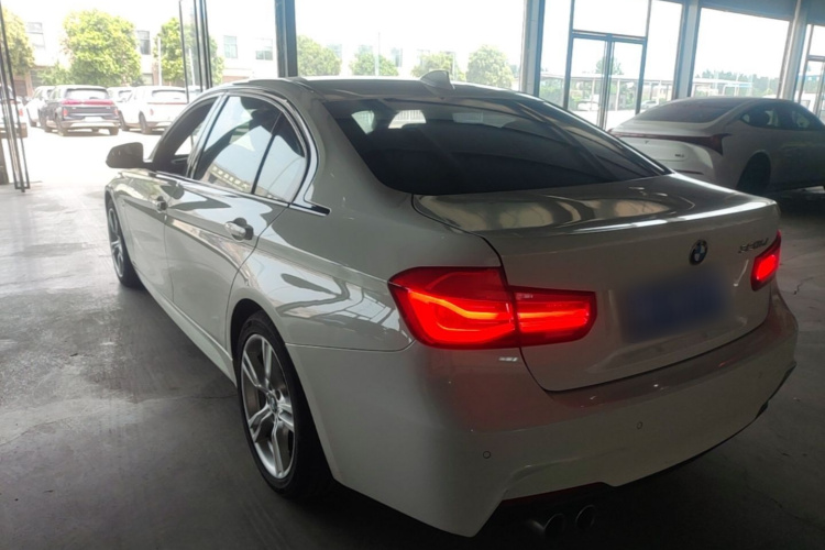 BMW 3 Series 2018 car image #5