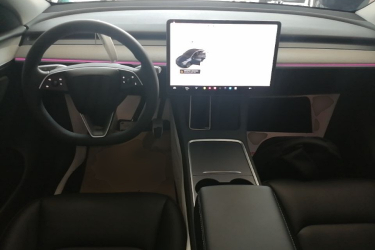 Tesla Model Y 2024 #10 Tesla Model Y 2024 car image #10