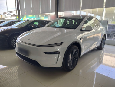 Tesla Model Y 2026 car image 