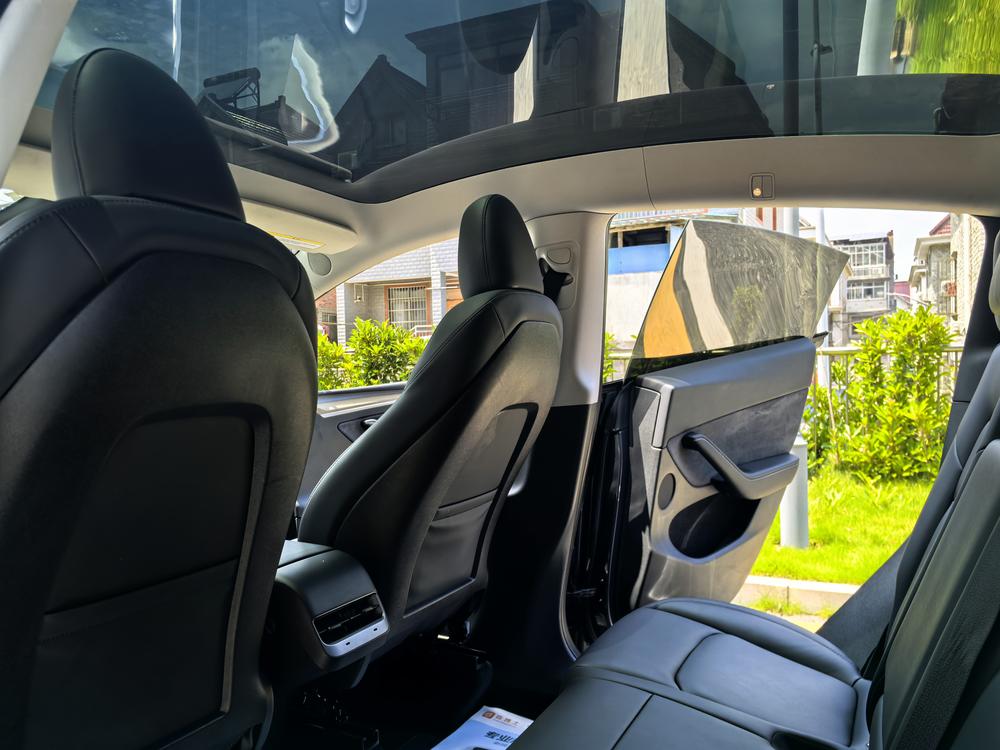 Tesla Model Y 2023 #15 Tesla Model Y 2023 car image #15