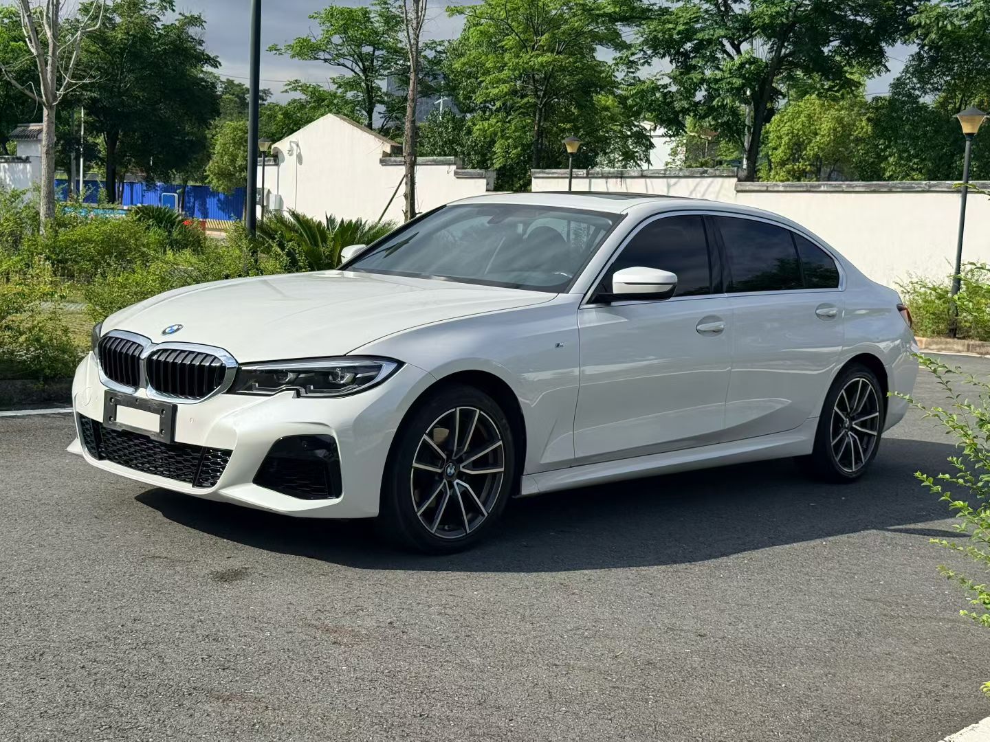 BMW 3 Series 2022 car image 