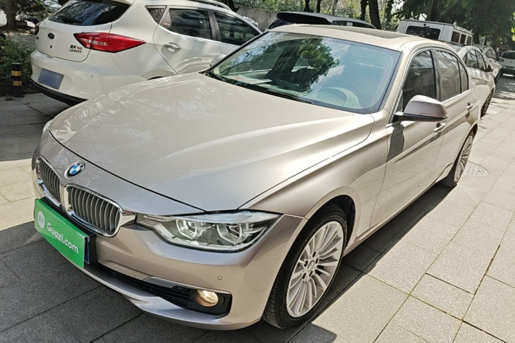 BMW 3 Series 2018 car image #2