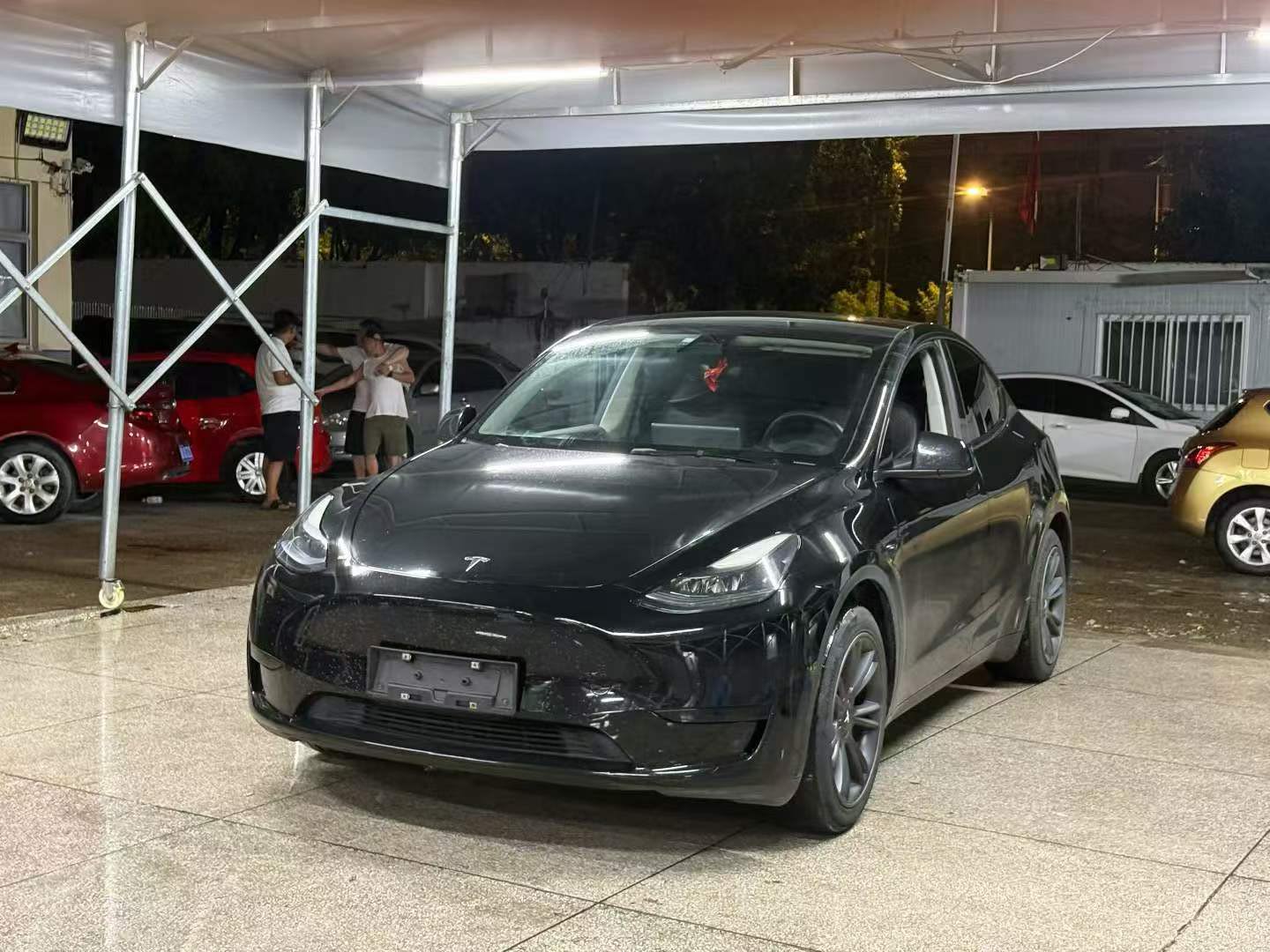 Tesla Model Y 2022 car image #3