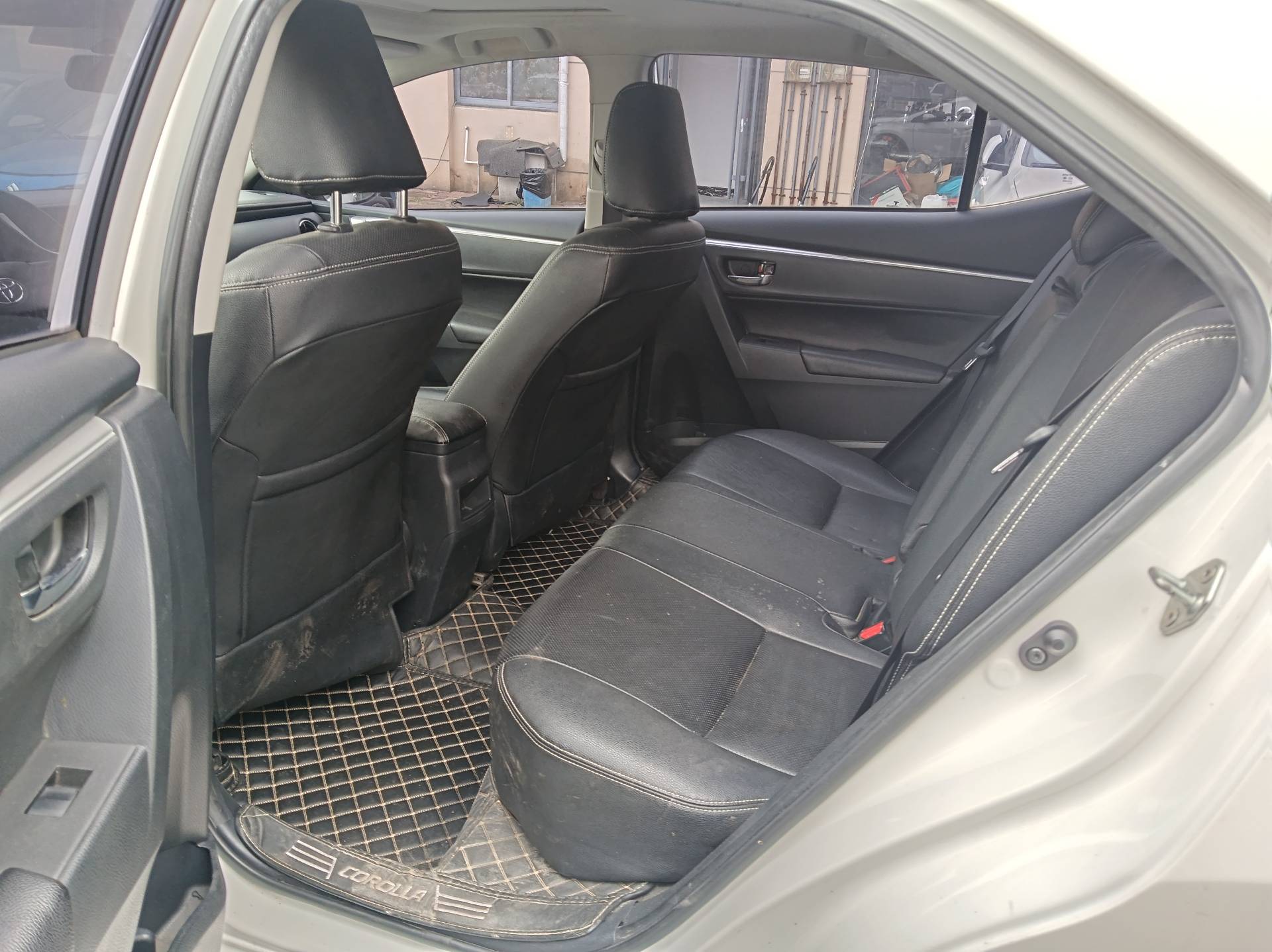 Toyota Corolla 2018 #9 Toyota Corolla 2018 car image #9