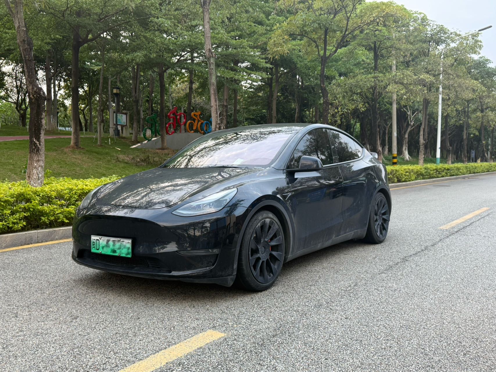Tesla Model Y 2022 Tesla Model Y 2022 car image