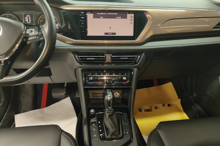 Volkswagen Tharu 2022 صورة سيارة #13