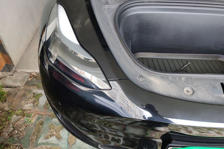 Tesla Model Y 2022 car image #28