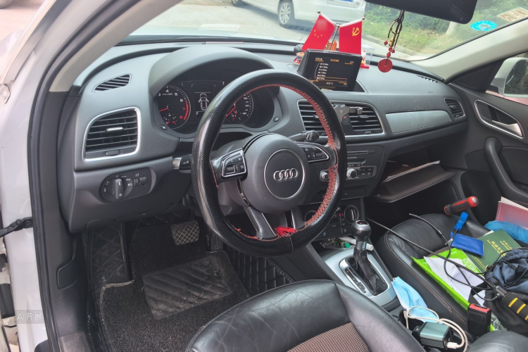 Audi Q3 2018 #11 Audi Q3 2018 car image #11
