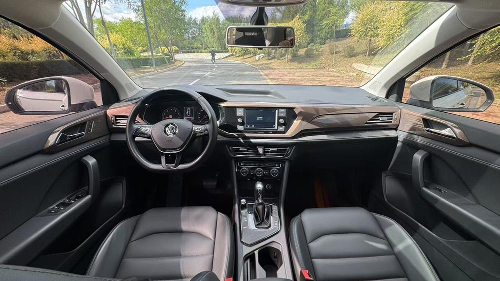 Volkswagen Tharu 2019 car image #7
