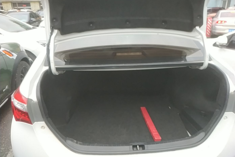 Toyota Corolla 2015 car image #19