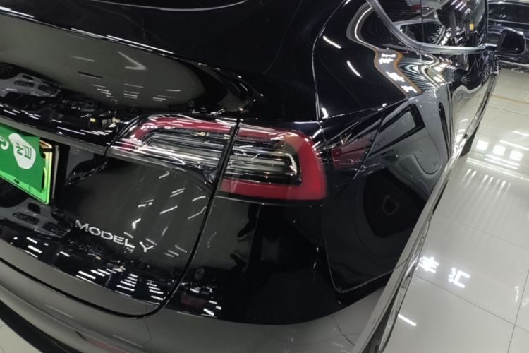 Tesla Model Y 2021 #8 Tesla Model Y 2021 car image #8