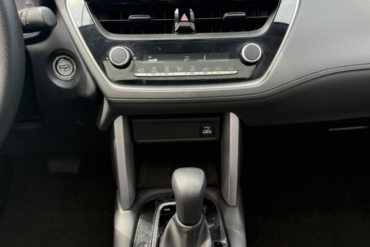 Toyota Corolla Cross 2022 #11 Toyota Corolla Cross 2022 car image #11