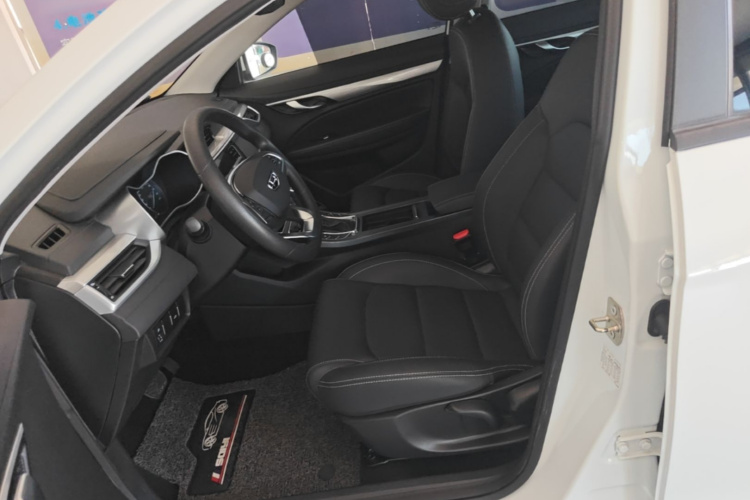 GEELY Emgrand 2021 car image #15