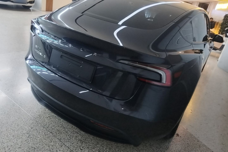 Tesla Model 3 2024 #7 Tesla Model 3 2024 car image #7