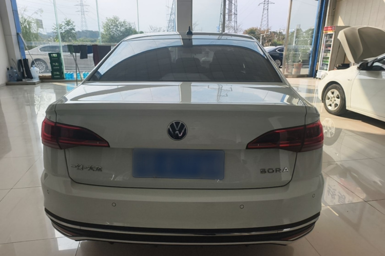 Volkswagen Bora 2025 car image #6
