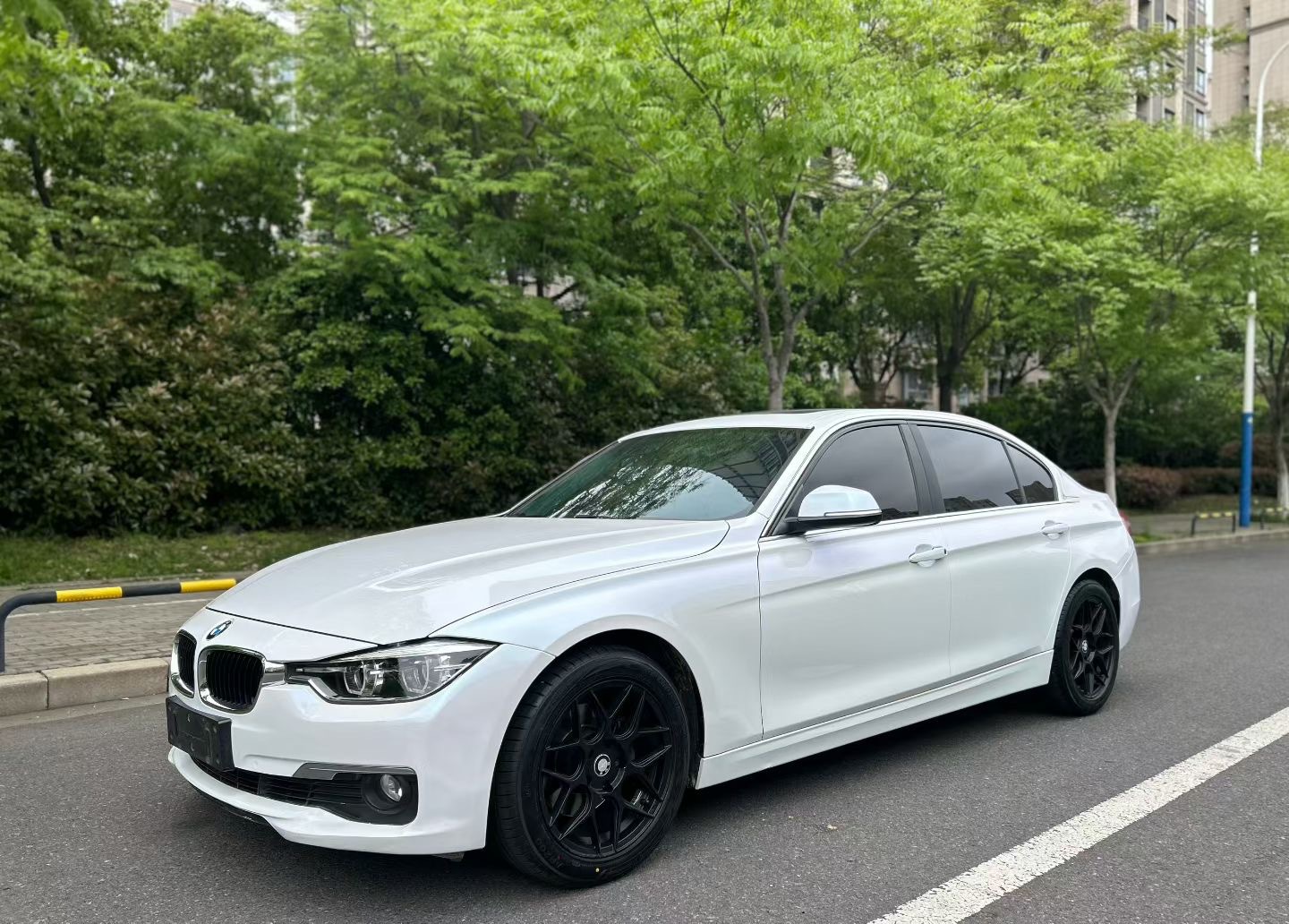 BMW 3 Series 2016 car image 