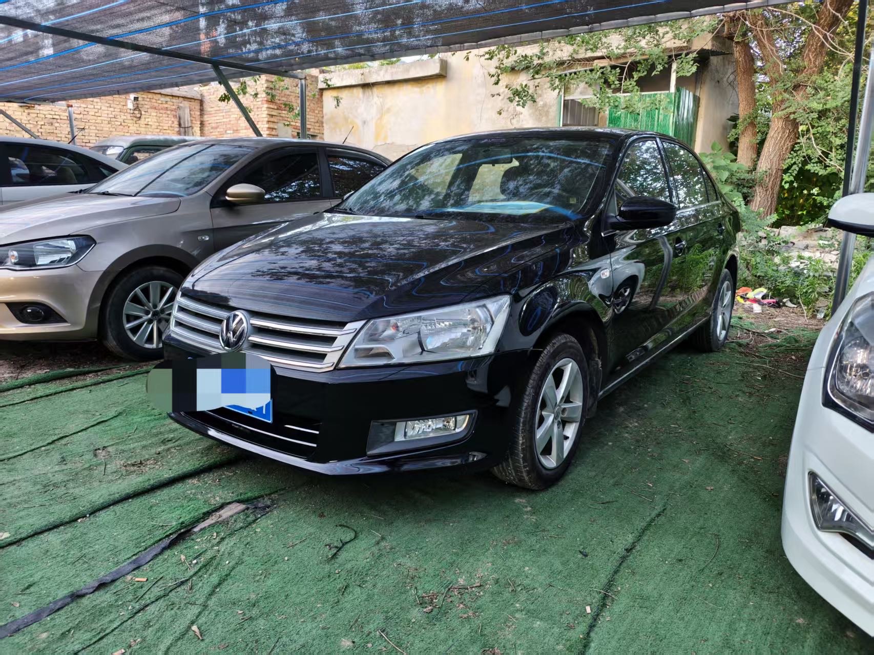 Volkswagen Santana 2015 car image 