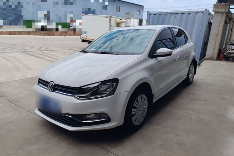 Volkswagen Polo 2016 car image #2