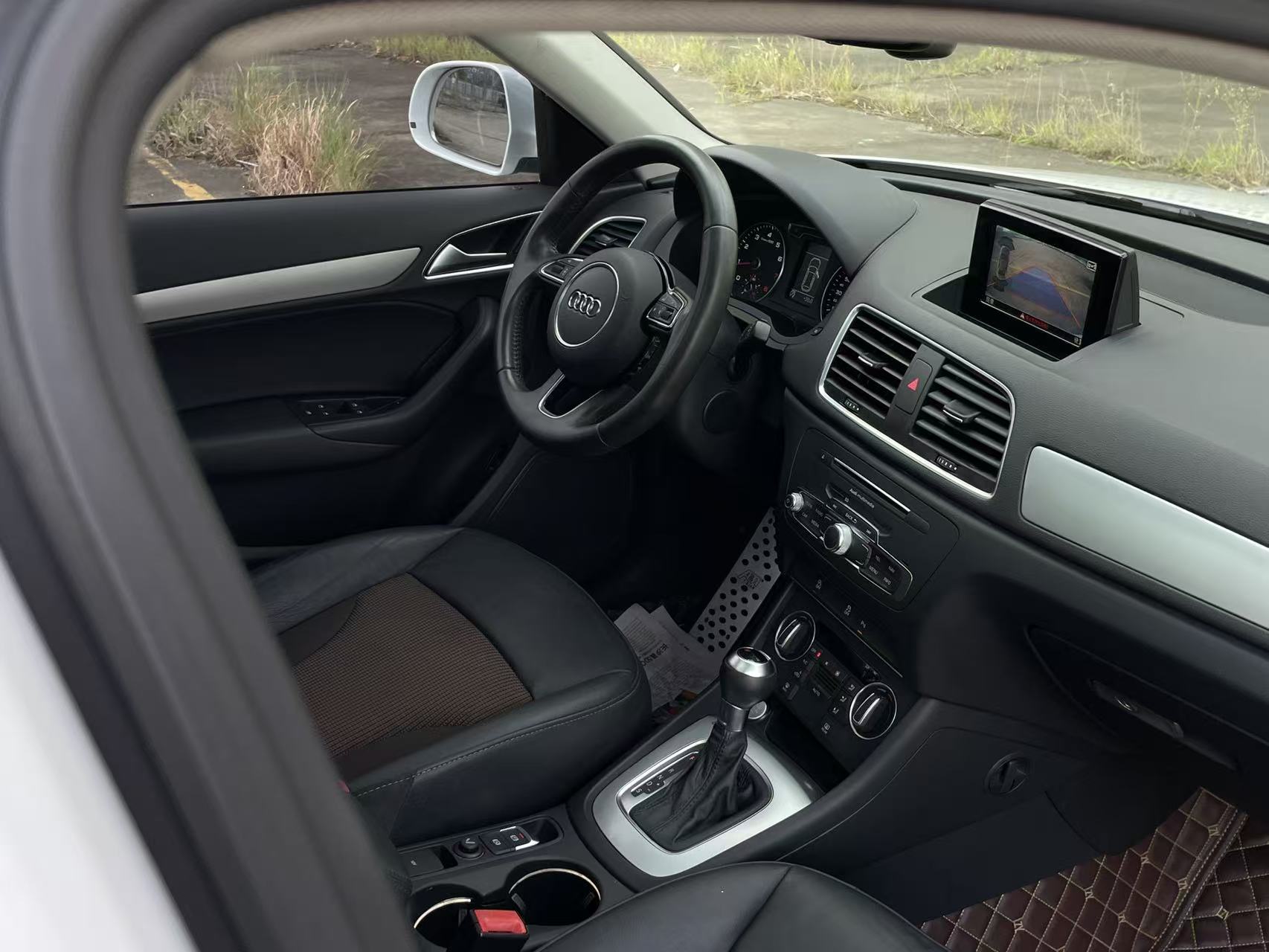 Audi Q3 2018 #11 Audi Q3 2018 car image #11